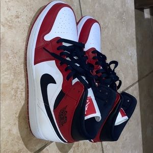 Air jordan 1 Mid Chicago “2020”